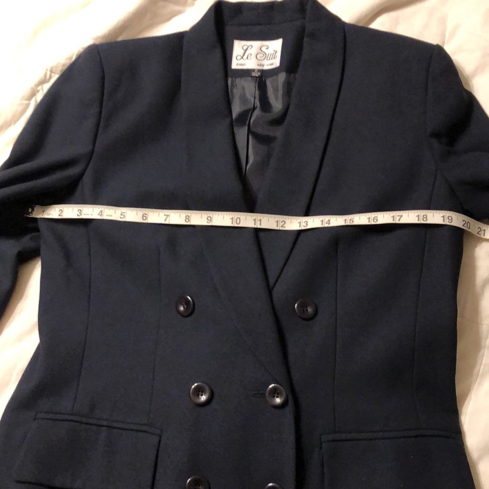 Black suit jacket, size 8 , Le Suit Paris/ New York, double button front